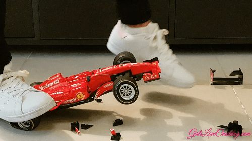 Analyn 35 - Crushing F1 Car